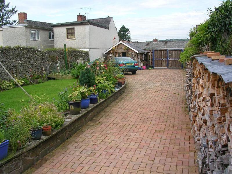 The Drovers Bed And Breakfast Llandovery Bagian luar foto